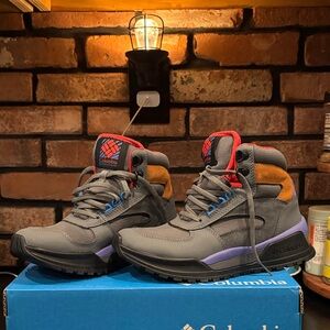 Columbia Gray and Orange Hiking Boots Winter Ugg